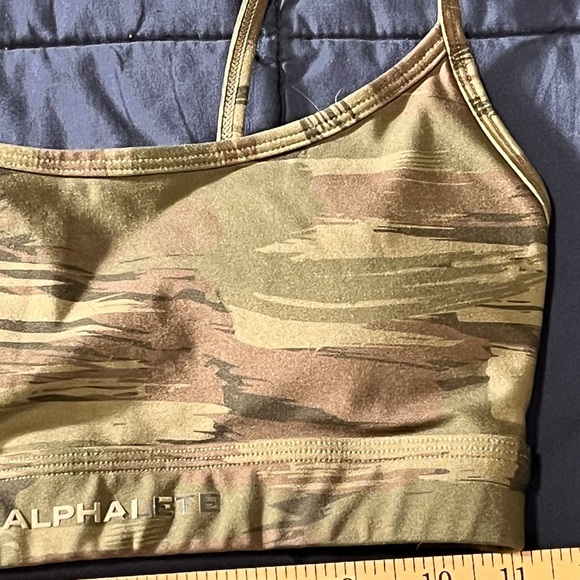 Alphalete Limitless Camo Sports Bra XS - Picture 6 of 9